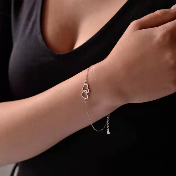 Strieborný náramok dve srdcia 63009