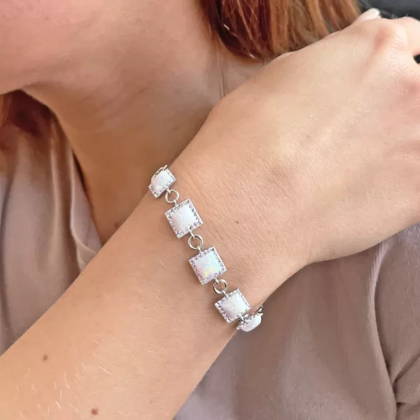 Strieborný náramok so syntetickým opálom a kryštálmi Preciosa biely štvorec 33047.1 white