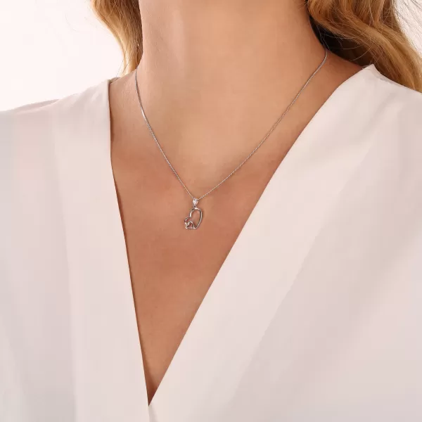 Strieborný prívesok srdiečka 64021