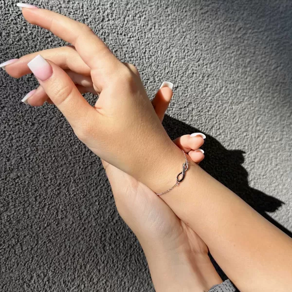 Strieborný náramok nekonečno 63010