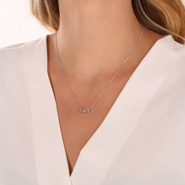 Strieborný náhrdelník tri srdiečka vedľa seba 62021