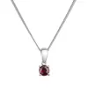 Strieborný náhrdelník s pravým minerálnym kameňom červený 12078.3 garnet