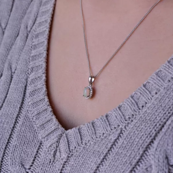 Strieborný náhrdelník luxusný s pravým opálom biely 12085.3 opál