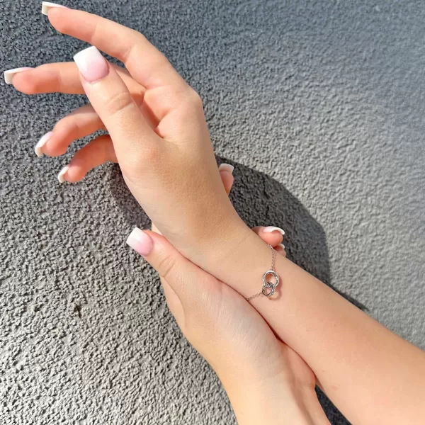 Strieborný náramok krúžky so zirkónmi 13032.1