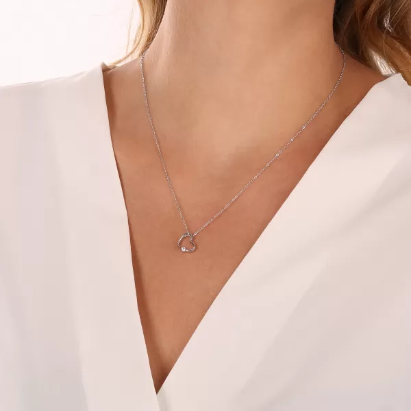 Strieborný náhrdelník srdca so zirkónikom 12098.1 crystal