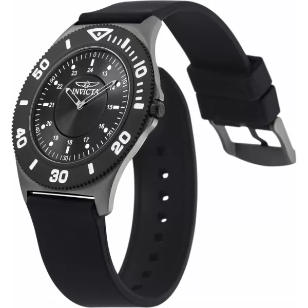 Invicta Reserve Quartz 44 mm