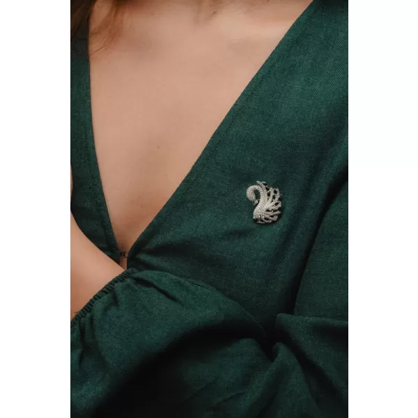 Dámsky prívesok striebro 925 zirkón brošňa labuť s čierne kamene PKL-6015