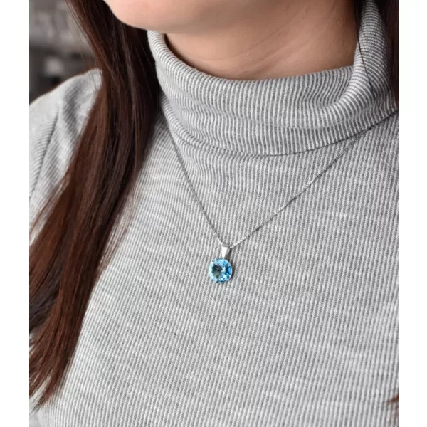 Strieborný prívesok s kryštálmi Swarovski modrý okrúhly-rivoli 34112.3