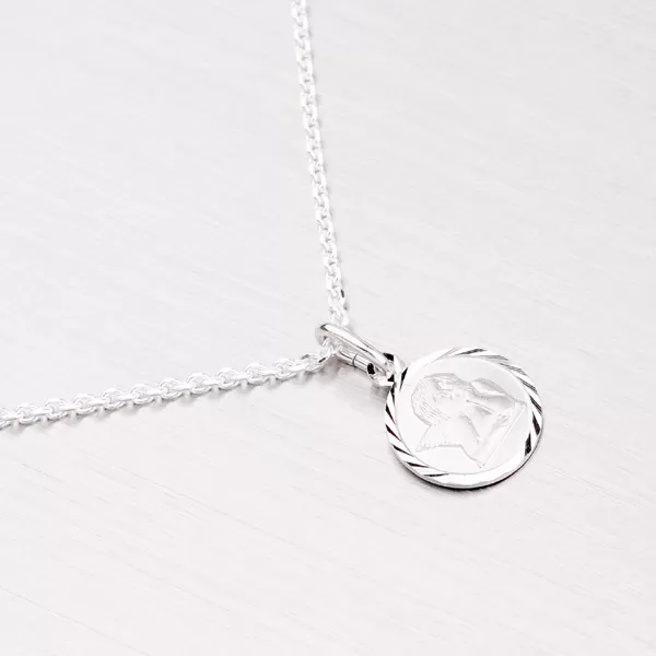 Strieborný prívesok s anjelikom M5406B