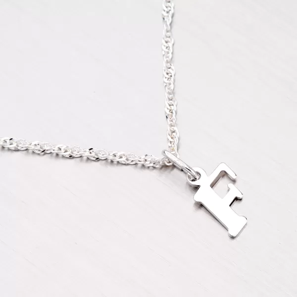 Strieborné písmenko - F M5111F