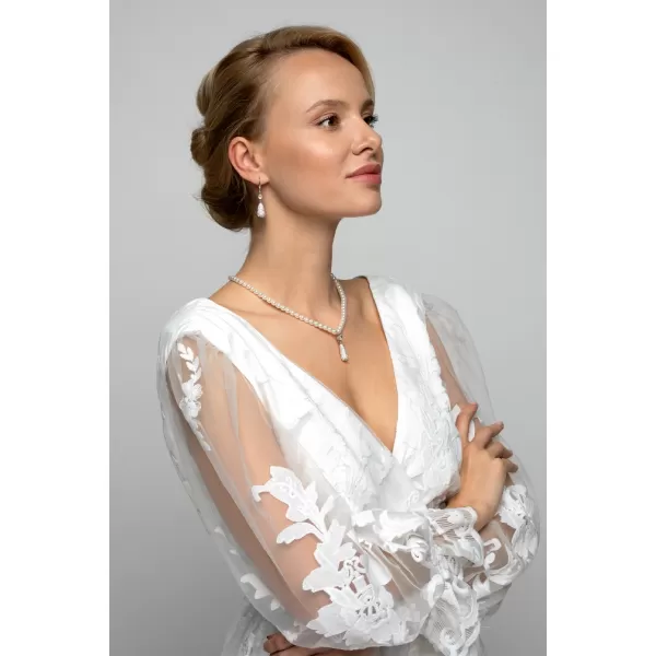 Súprava šperkov so syntetickými perlami a kryštálmi Swarovski náušnice a prívesok biela slza 39121.1