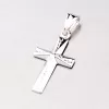Kríž z bieleho zlata s gravírovaním 43-21072