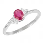 Dámsky prsteň s diamantmi a rubínom GKW26150
