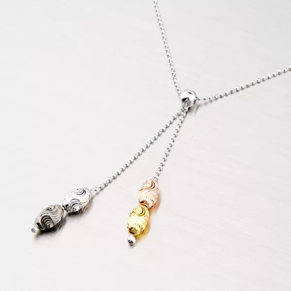 Strieborný náhrdelník s korálkami MCL765TRIC