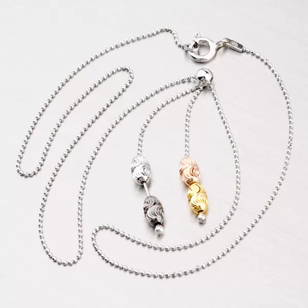 Strieborný náhrdelník s korálkami MCL765TRIC