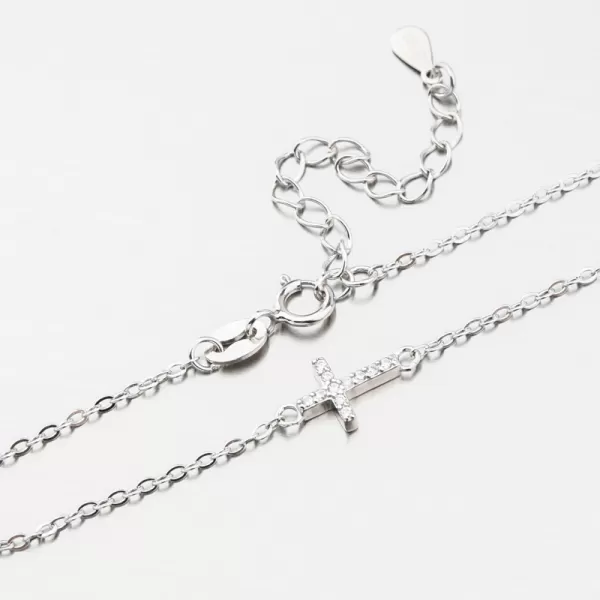 Strieborný náramok s krížikom BST-14406-01