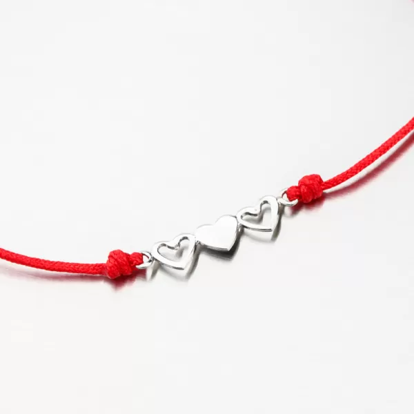 Strieborný povrázkový náramok so srdiečkami BST-14711-R