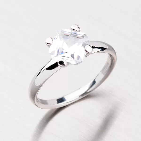 Prsteň z bieleho zlata s výrazným zirkónom GZ2269B