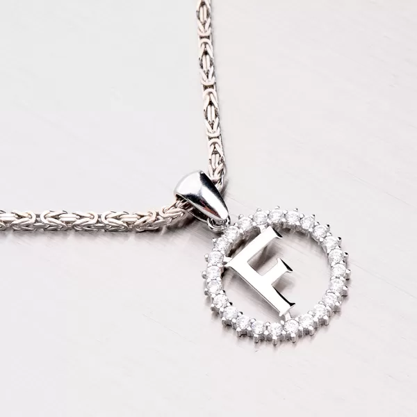 Strieborné písmenko so zirkónmi - F MPN5192-F