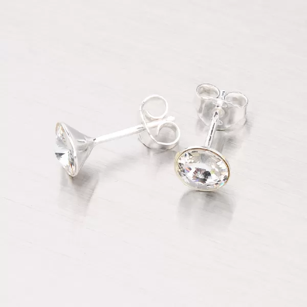 Kôstky zo striebra s kryštálom M6039B