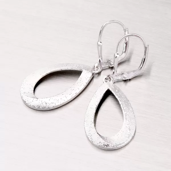 Visiace náušnice zo striebra NZM-246-OKS