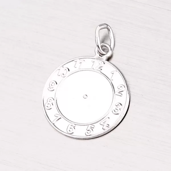 Prívesok krstiacej hodiny z bieleho zlata 13-112