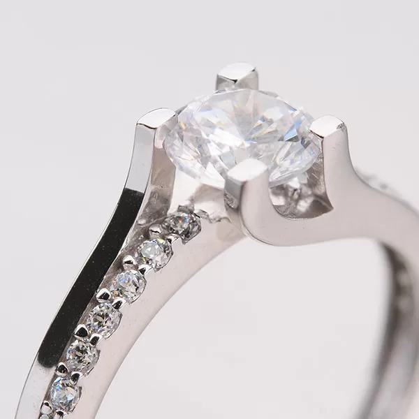 Dámsky prsteň z bieleho zlata GZ2531B