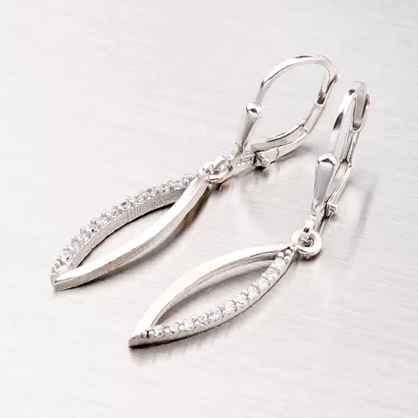 Visiace náušnice zo striebra so zirkónmi OKP-412M-OKS