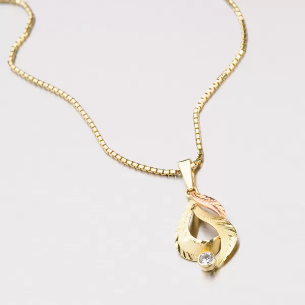 Zlatý prívesok so zirkónom 53P-081B