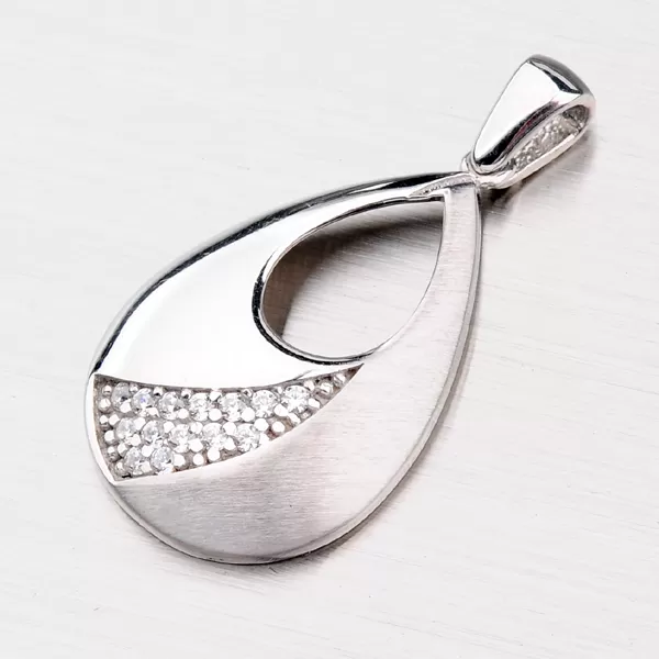 Strieborný prívesok so zirkónmi ZS-058P-OKS