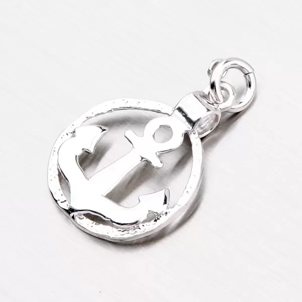 Strieborný prívesok YNG3089