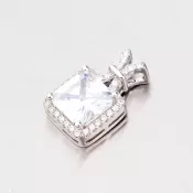 Strieborný prívesok so zirkónmi AP2072