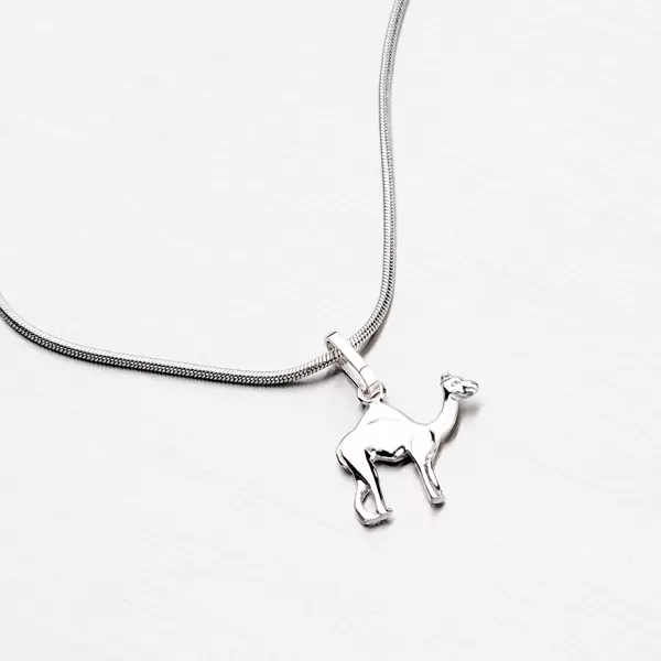 Prívesok v tvare ťavy XP4506-RD