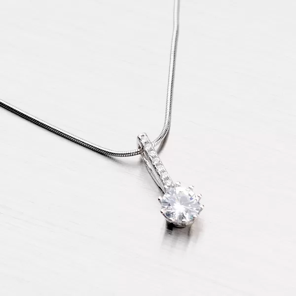 Strieborný prívesok so zirkónmi P1500378-1905-SLX