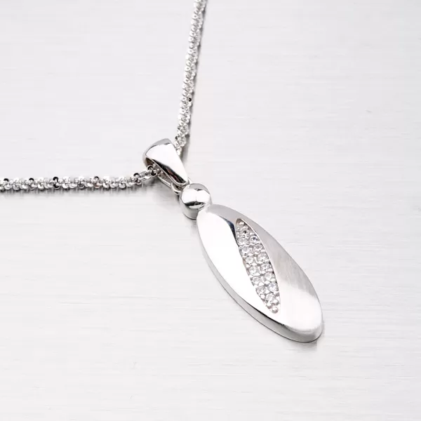 Strieborný prívesok so zirkónmi ZS-032/P-OKS