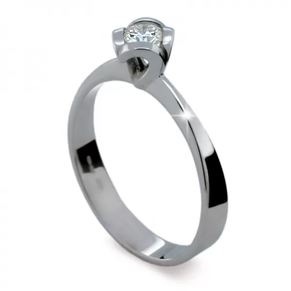 Zásnubný prsteň s diamantom ZP1857