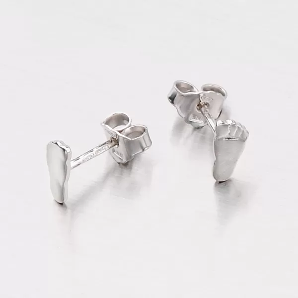 Strieborné náušnice - kôstky v tvare chodidla M6042Z