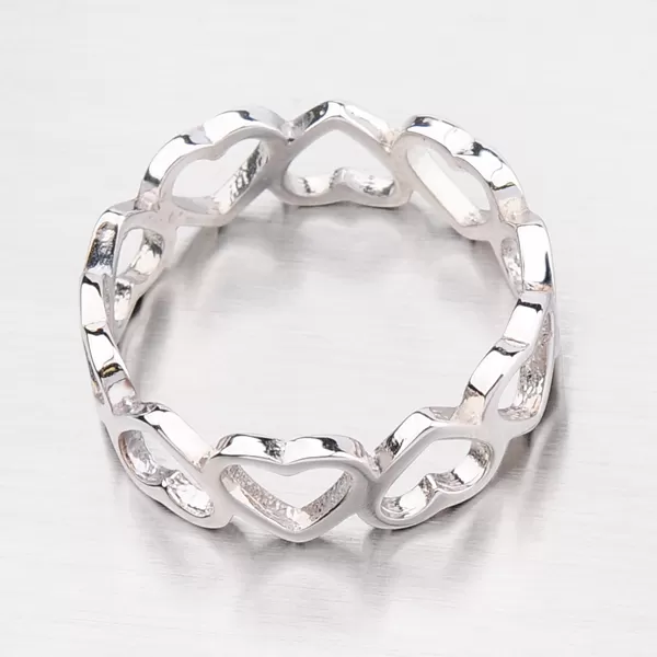 Strieborný prsteň so srdiečkami HK-623-OKS