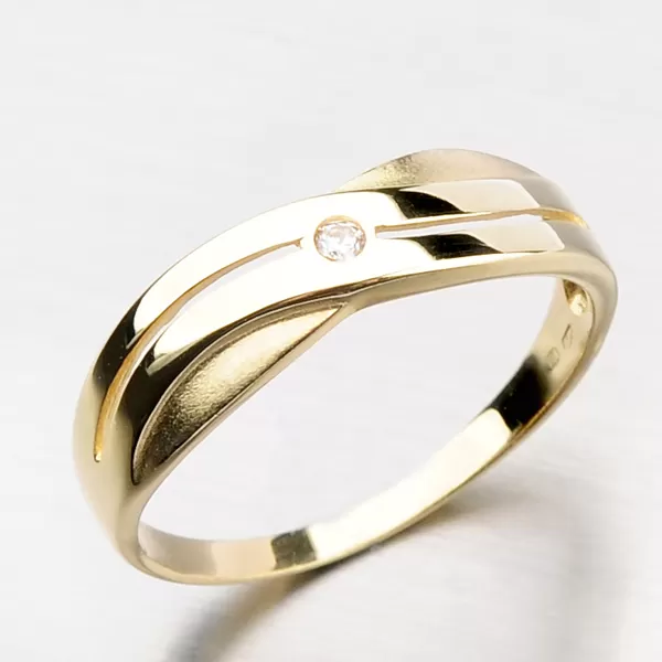 Krásny symetrický prsteň zo žltého zlata DZ1562-ZL