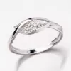 Prsteň z bieleho zlata so zirkónmi 41-NF52B