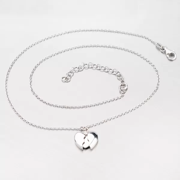 Strieborný náhrdelník so srdiečkom XKXC-5003