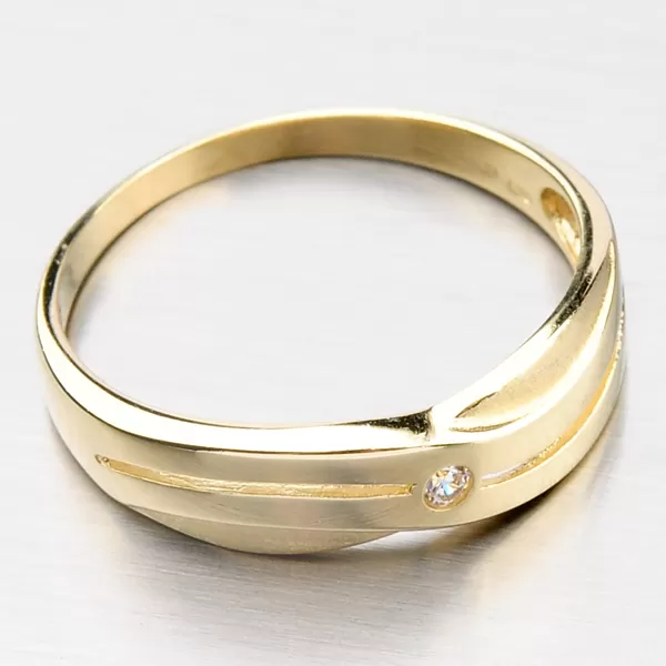 Krásny symetrický prsteň zo žltého zlata DZ1562-ZL