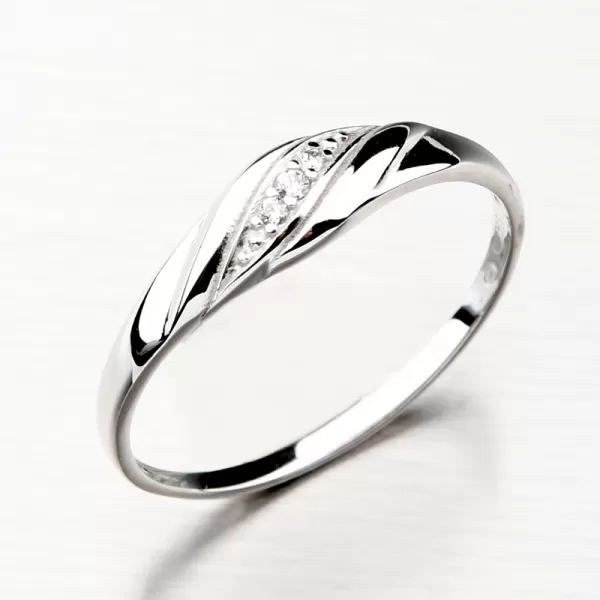 Krásny prsteň so zirkónmi DZ2084-B