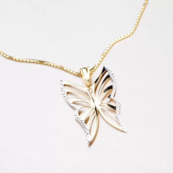 Dámsky prívesok zlatý mix 585 motýľ s rytinou 43-2487