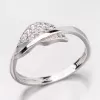 Prsteň z bieleho zlata so zirkónmi 41-NF52B