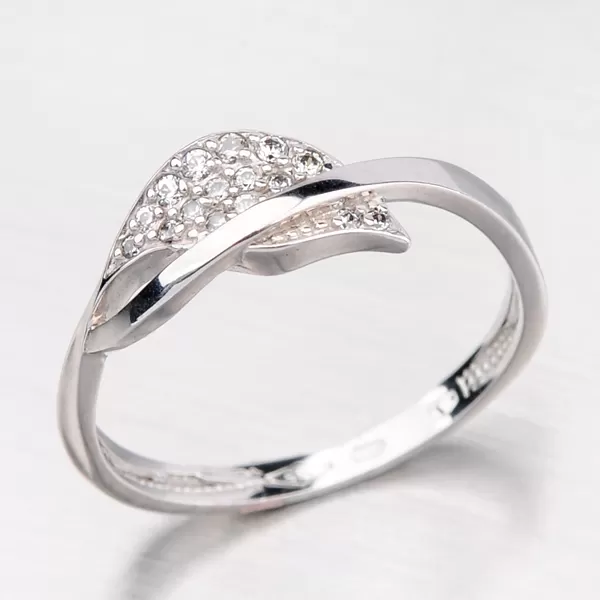 Prsteň z bieleho zlata so zirkónmi 41-NF52B