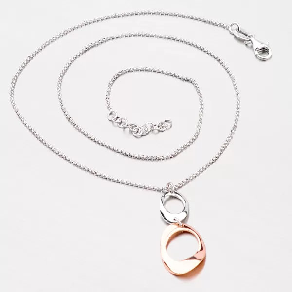 Strieborný náhrdelník s pozlátenou ozdobou N1401581-0331-SLX