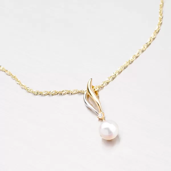 Nádherný prívesok zo zlata s perlou 43-21414