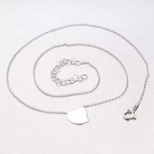 Krásny náhrdelník so srdiečkom MCL8453C