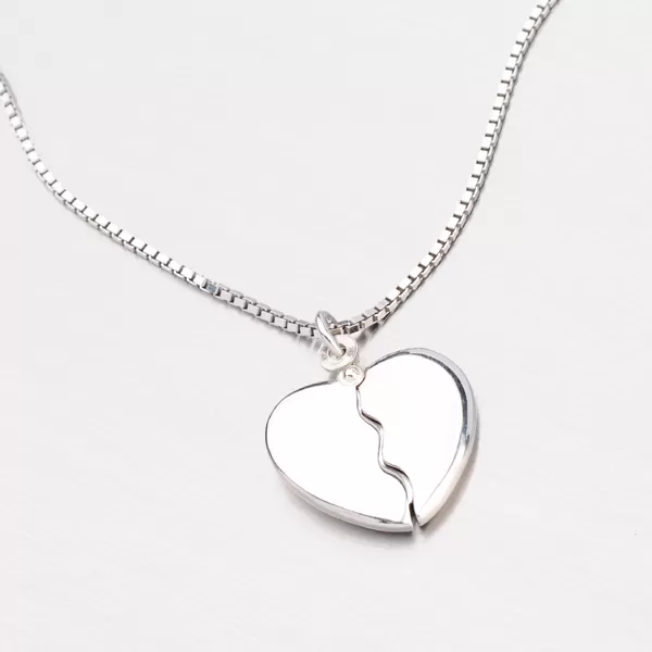 Krásne srdiečko s rytinou P1602987-0940-SLX